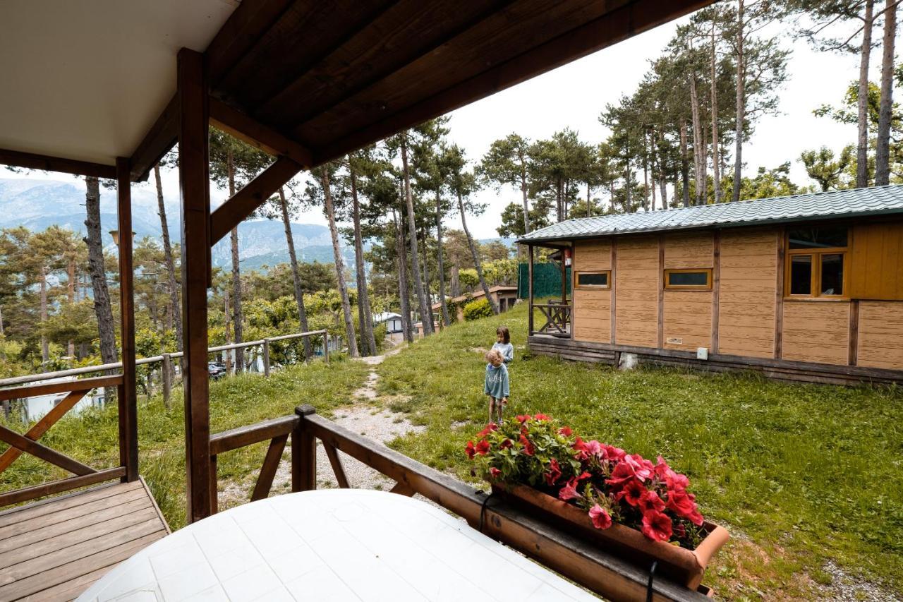 Bungalows Del Camping Pedraforca Saldés Εξωτερικό φωτογραφία